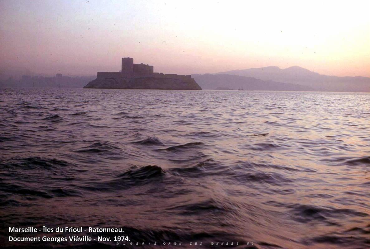MARSEILLE ILE DU FRIOUL 1974 -RATONNEAU(29).jpg